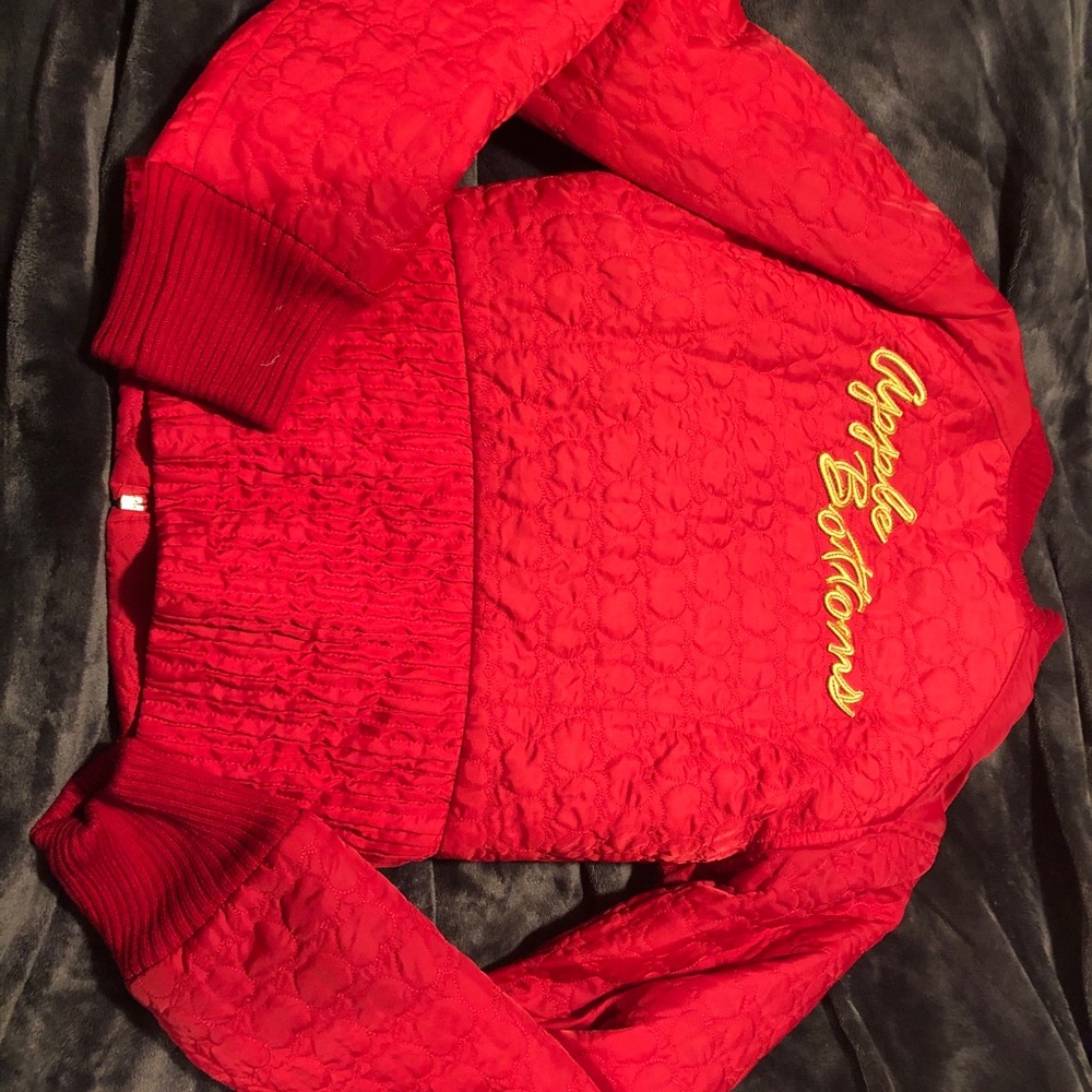 Apple bottom jacket